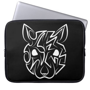Schwarz-Weiß-Tribal Laptopschutzhülle
