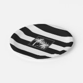 Schwarz-Weiß-Tropenpalmen Moderne Hochzeit Pappteller (Schrägansicht)