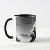 Schwarz-Weiß-Tsunami Tasse (Links)