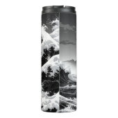 Schwarz-Weiß-Tsunami Thermosbecher (Rückseite)