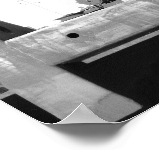 Schwarz-Weiß-Tugboat auf dem Gras 16x20 Poster (Ecke)