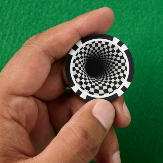 Schwarz-Weiß-Tunnel der optischen Täuschung Pokerchips (Hand)