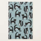 Schwarz-Weiß-Tuxedo-Katze Planer (Vorderseite)