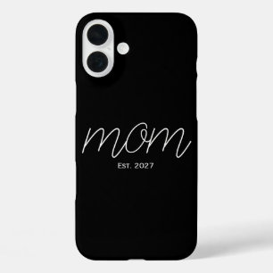 Schwarz-Weiß-Typografie-Geschenk 'Mom Est' iPhone 16 Plus Hülle