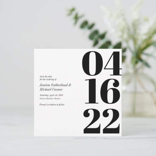 Schwarz-Weiß-Typografie Save the Date Einladung (Stehend Vorderseite)
