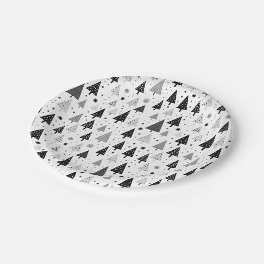 Schwarz, Weiß und Grau Weihnachtsbaummuster Pappteller (Schrägansicht)