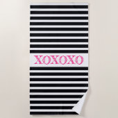 Schwarz-weiß und rosa strandtuch (Vorderseite)