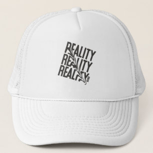 Schwarz-weiß-verzerrte Reality-Typografie Truckerkappe
