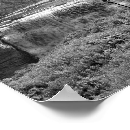 Schwarz-Weiß-Wasserfall-Foto Poster (Ecke)