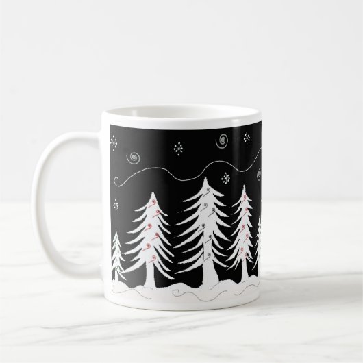 Schwarz-Weiß-Weihnachtsbaum-Design Kaffeetasse (Links)