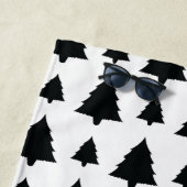 Schwarz-Weiß Weihnachtsbaum Muster & Name Strandtuch (Beispiel)