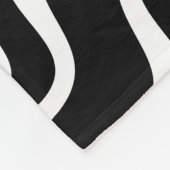 Schwarz-Weiß-Wellenbrecher-Muster Fleecedecke (Ecke)