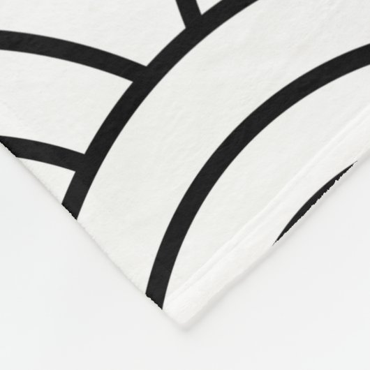 Schwarz-Weiß-Wellenmuster Fleecedecke (Ecke)