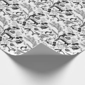 Schwarz-Weiß-Winterwaldtiere Xmas Geschenkpapier (Ecke)