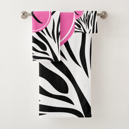 Schwarz-Weiß-Zebra-Monogramm-Druck mit Hot-Rosa Badhandtuch Set (Insitu)