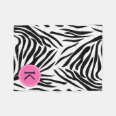Schwarz-Weiß-Zebra-Monogramm-Druck mit Hot-Rosa Fleecedecke (Vorderseite (Horizontal))