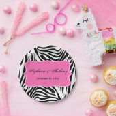 Schwarz-Weiß-Zebra-Monogramm-Druck und Hot-Pink Pappteller (Party)