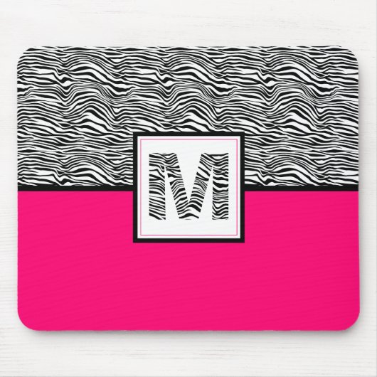Schwarz-Weiß-Zebra-Print-Monogramm | Heiß rosa Mousepad (Vorne)