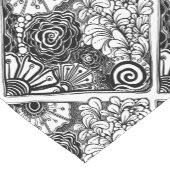 Schwarz-Weiß-Zen-Blumen Gemustert Zeichnend Kurzer Tischläufer (Ecke)