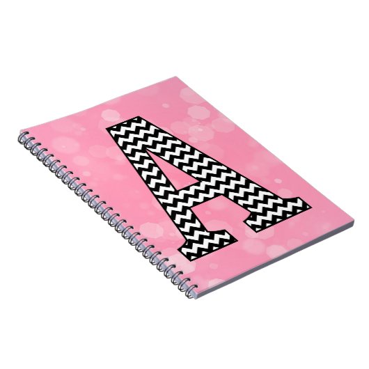 Schwarz-Weiß-Zickzack "A-Monogramm" Notizblock (Rechte Seite)