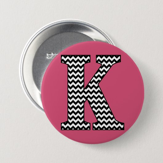 Schwarz-Weiß-Zickzack "K"-Monogramm Button (Vorne & Hinten)