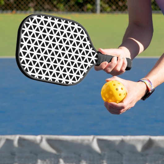 Schwarz-Weiß-Zickzack Muster Pickleball Schläger (InSitu)