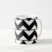 Schwarz-Weiß-Zickzack Streifen Zigzag-Muster Kaffeetasse (VorderseiteRechts)