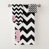 Schwarz-Weiß-Zigzag-Muster, Monogramm Badhandtuch Set (Insitu)