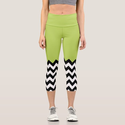 Schwarz-Weiß-Zigzag-Muster, Zickzack, grün Capri Leggings (Vorderseite)
