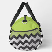 Schwarz-Weiß-Zigzag-Muster, Zickzack, grün Duffle Bag (Rechts)