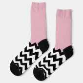 Schwarz-Weiß-Zigzag-Muster, Zickzack, rosa Socken (Linkes Detail)
