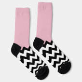 Schwarz-Weiß-Zigzag-Muster, Zickzack, rosa Socken (Rechts)