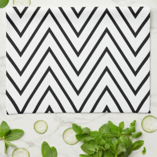 Schwarz-Weiß-ZigZag {pflücke deine Farbe} Handtuch