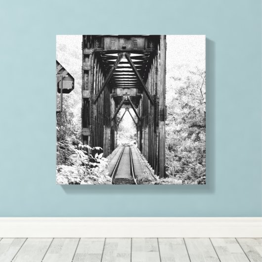 Schwarz-Weiß-Zugschiff auf der Leinwand (Insitu (Holzboden))