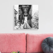 Schwarz-Weiß-Zugschiff auf der Leinwand (Insitu (Wohnzimmer))