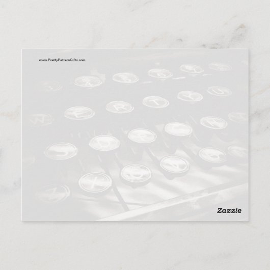 Schwarz-weiße alte Schreibschrifttasten Postkarte (Rückseite)
