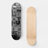 Schwarz-weiße Architektur  Skateboard (Vorderseite)