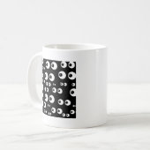 Schwarz-weiße Augen Kaffeetasse (Vorderseite Links)