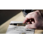 Schwarz-weiße Autoren Dip Pen Handmade Paper