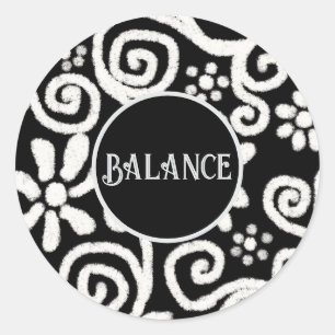 Schwarz-weiße Blume mit Blumen und Wirbel Personal Runder Aufkleber