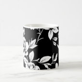 Schwarz-weiße Blumen Kaffeetasse (Mittel)
