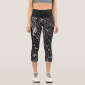 Schwarz-weiße Damaskus abstrakte Wirbel coole Must Capri Leggings (Vorderseite)