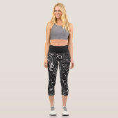 Schwarz-weiße Damaskus abstrakte Wirbel coole Must Capri Leggings (Vorderseite)
