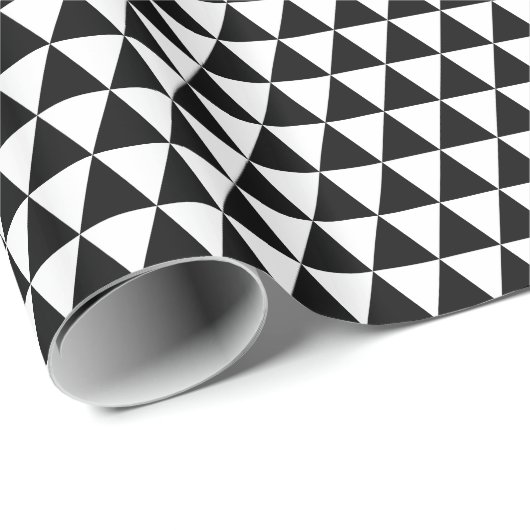 Schwarz-Weiße Dreiecke Geschenkpapier (Rolleneckpunkt)
