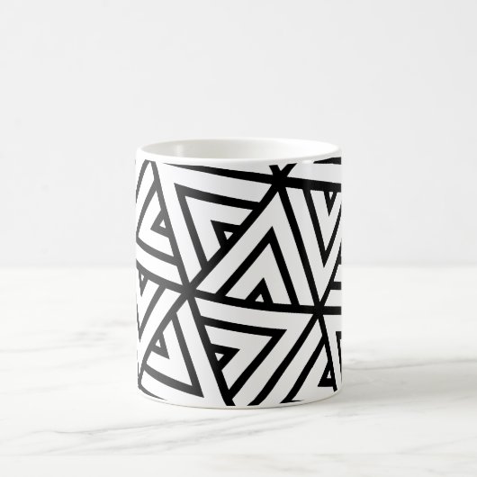 Schwarz-weiße Dreiecke Hexagons Monochrome Muster Kaffeetasse (Mittel)