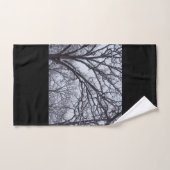Schwarz-weiße Eichen im Winter mit Schnee Badhandtuch Set (Handtuch)