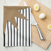 Schwarz-weiße Farbkombination und Braun Geschirrtuch (Viertel Falte)