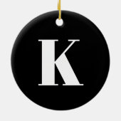 Schwarz-weiße Farbtöne für den Anfangsbuchstaben Keramik Ornament (Hinten)