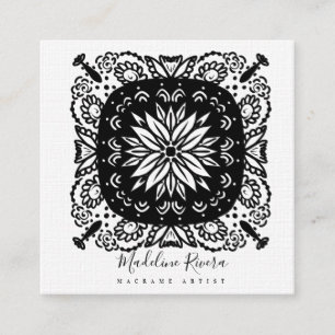 Schwarz-weiße florale Mandala-Yoga Quadratische Visitenkarte