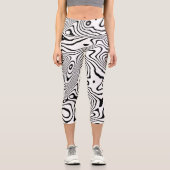 Schwarz-weiße flüssige Verwirbelung Capri Leggings (Vorderseite)